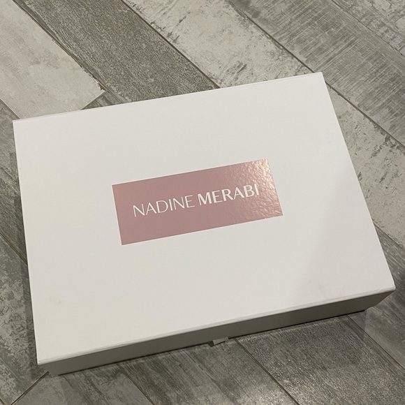 Nadine Merabi Authentic White Magnet Flap On Lead Empty Box Storage Contrast - Picture 4 of 10